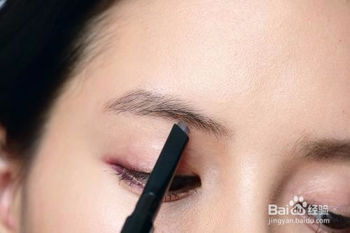 化妆（基础妆、彩妆）基本步骤