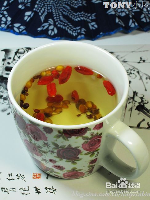 如何炖出有胶质的银耳------银耳莲子羹