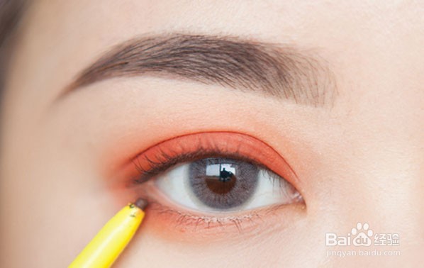 单色眼影的画法步骤图