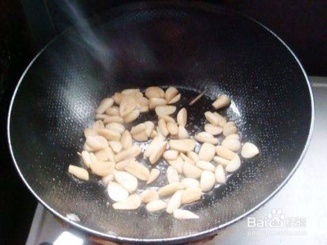 蒜爆羊肉的家常做法
