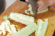 怎么做好吃的肉片炒苦瓜