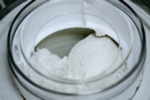 健康养生佳品芋头牛奶冰淇淋的做法