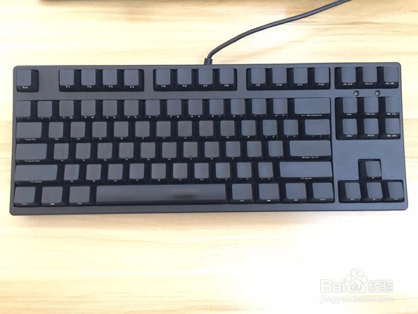 进入网吧，怎么一眼辨认电脑是否好用