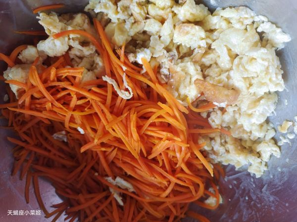 莴笋虾仁鸡蛋饺子