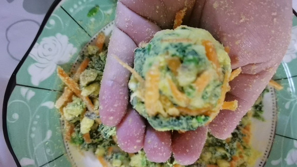 减脂玉米面菜团子