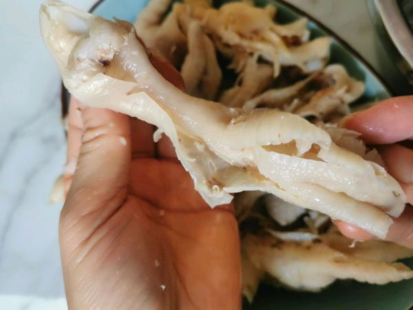 柠檬百香果泡椒凤爪