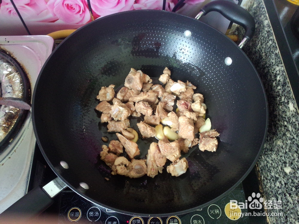 怎样做排骨焖苦瓜