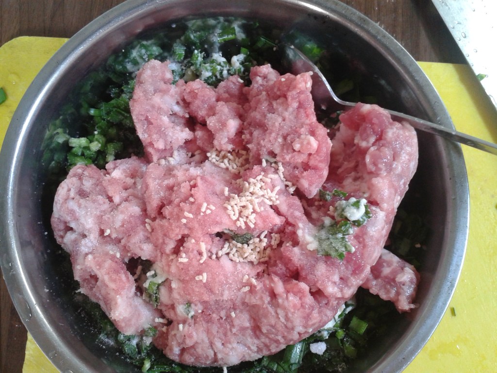 韭菜肉馅水饺最简单的做法，快来学学吧！