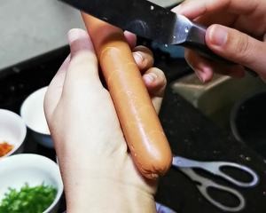 秘制炸开花火腿肠的做法