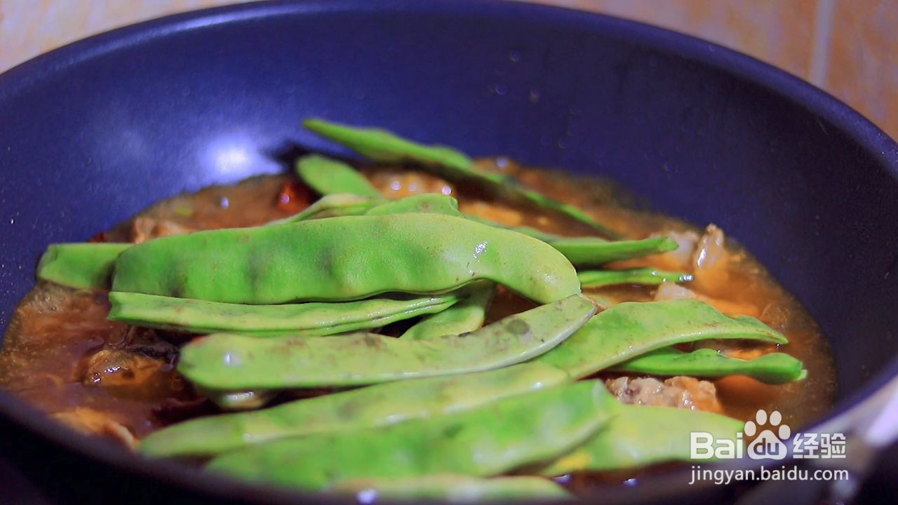 东北菜排骨炖豆角的做法