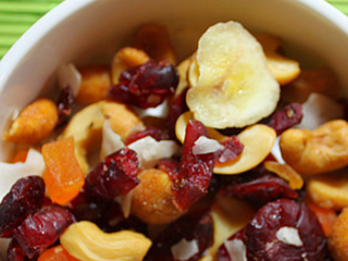 杂果榴莲冰的做法