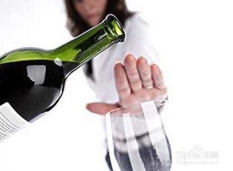 睡前喝酒有助于睡眠是真的吗?喝酒需注意