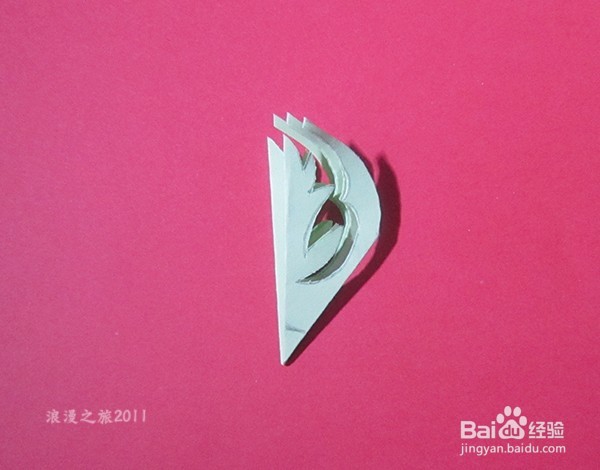 儿童趣味手工剪纸----五折窗花折剪方法四