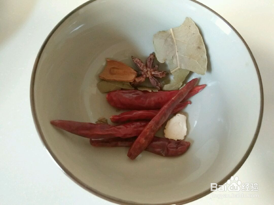 小鸡炖蘑菇的做法