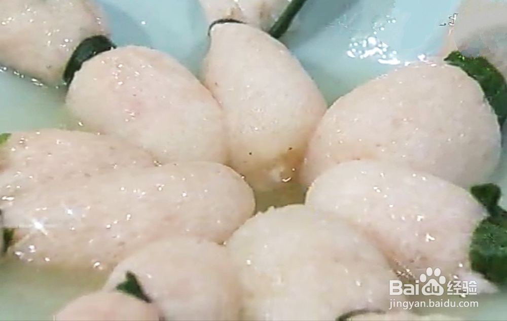 鲜虾韭菜做馅，上锅蒸出鲜美好看的竹荪小葫芦