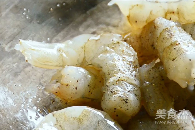 超清新的鲜虾水果沙拉