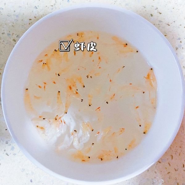 虾皮时蔬蛋炒饭