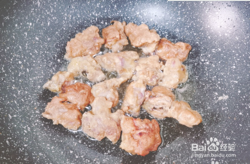 排骨焖老南瓜的美味做法