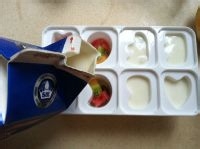 自制三色水果酸奶棒冰 让宝宝爱上你