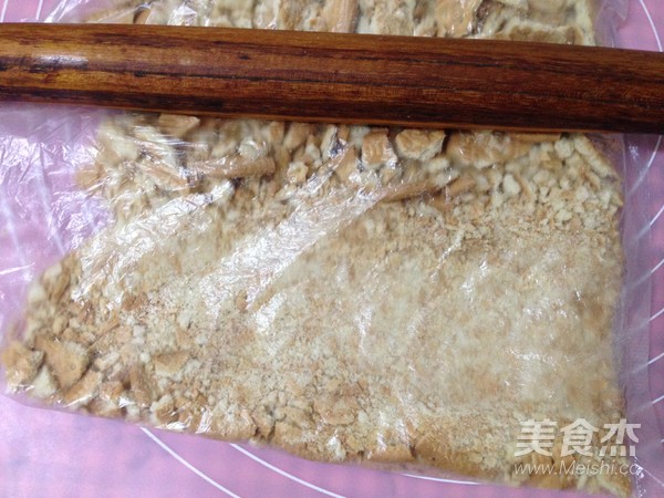 冻干草莓酸奶慕斯