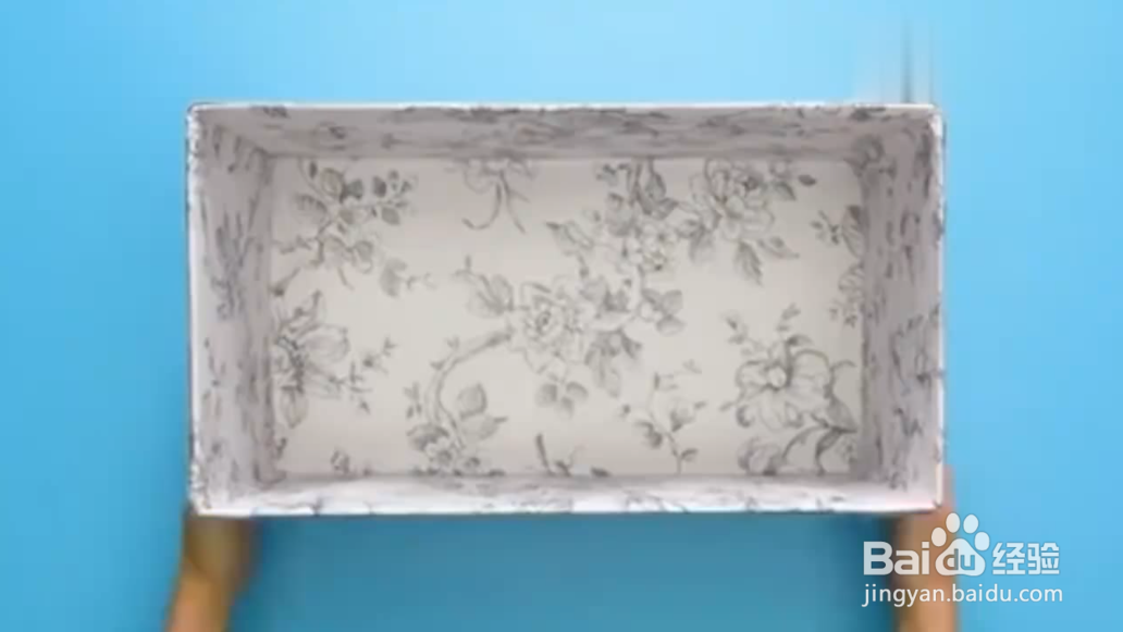 如何用硬纸板和鞋盒制作简单家具?