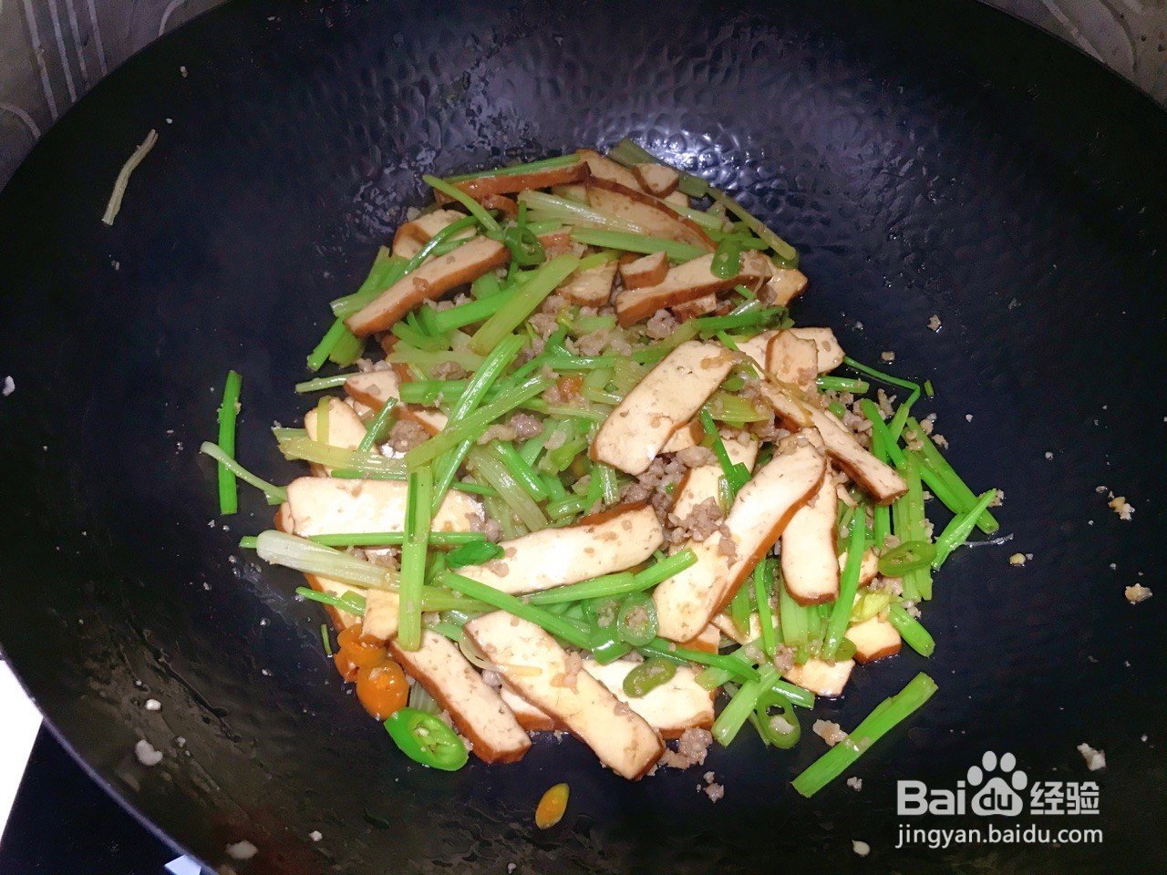 芹菜炒香干怎么做