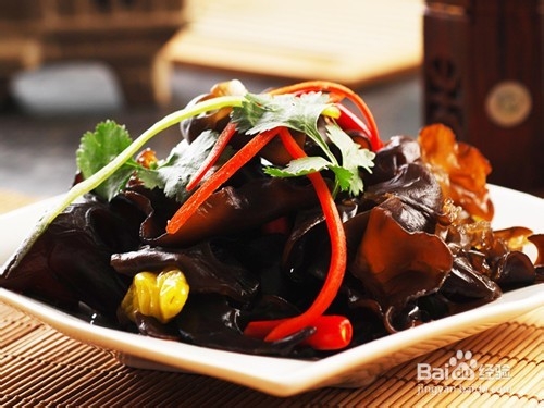 脂肪肝吃什么好？改善脂肪肝的方法？