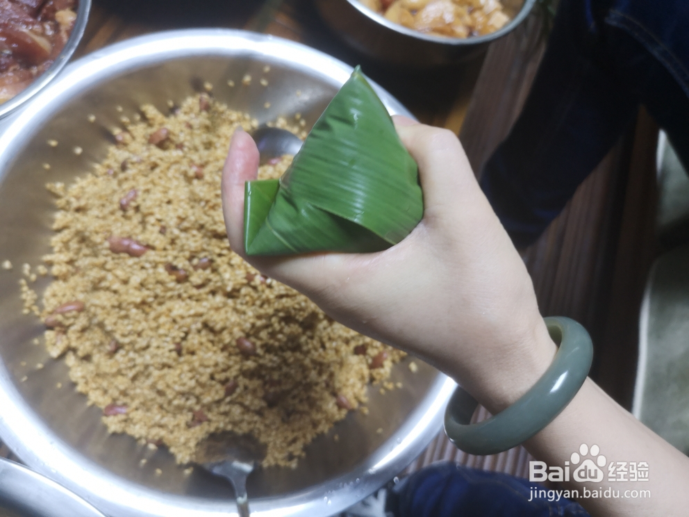 新手适合做的酸菜芸豆肉粽