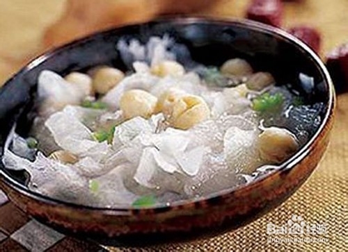 竹笋银耳汤的做法介绍——瘦身汤谱