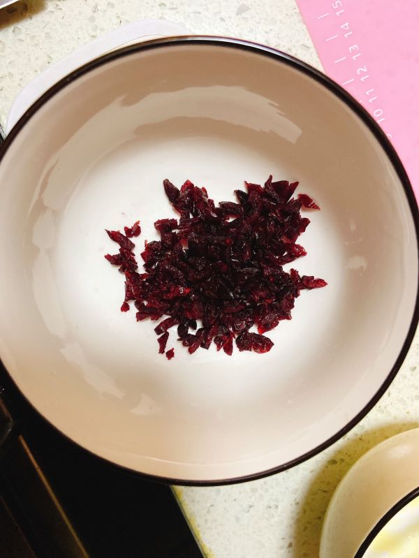 奶香蔓越莓小面包