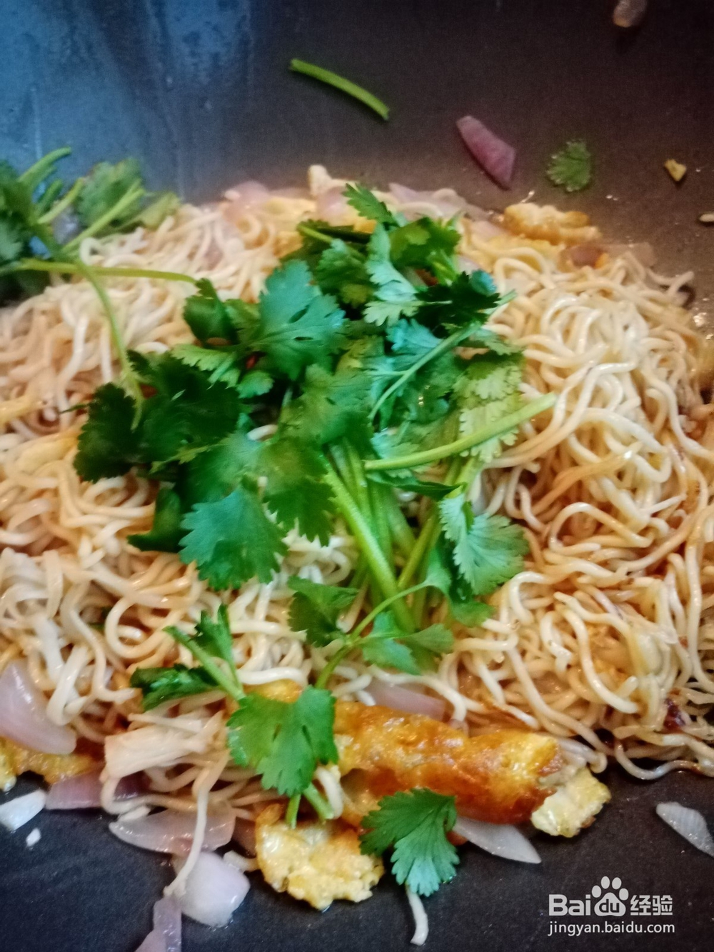 洋葱小香菜炒面