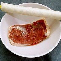 怎样制作好吃的酱酱葱白过油鸭