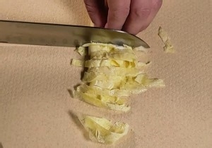 美食汤羹--番茄菌菇汤