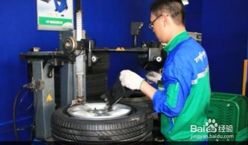 如何注意轮胎使用期限？