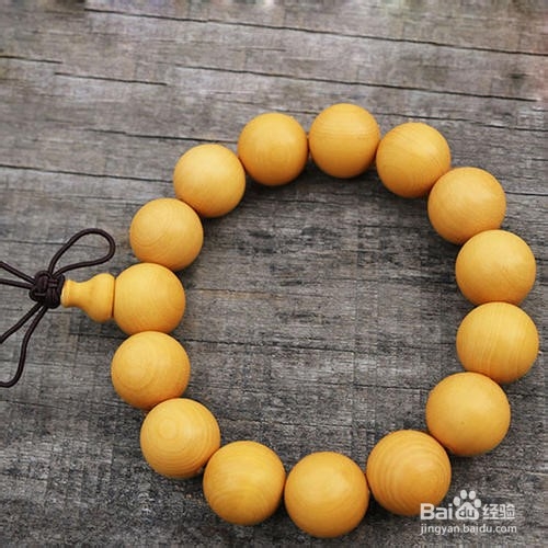 怎样辨别黄杨木手串的真假？