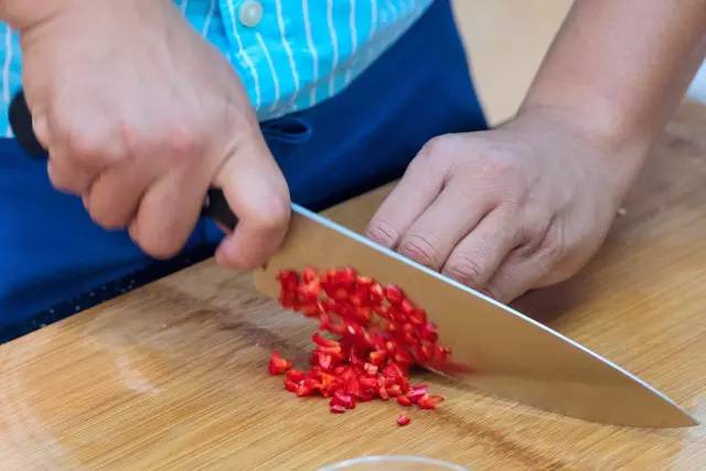 啤酒青口的做法，妈妈们快学学吧！