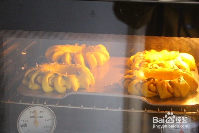 胡萝卜花朵面包的做法