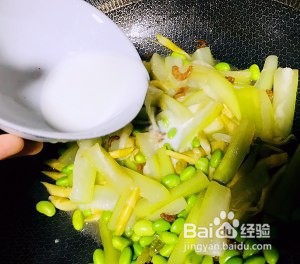 毛豆扁尖笋炒瓠瓜