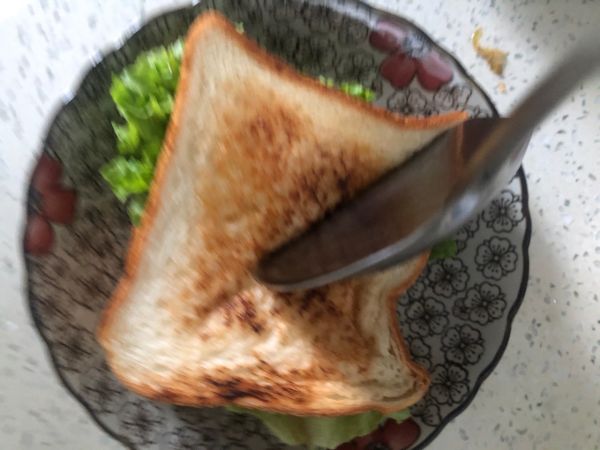 鸡蛋火腿三明治