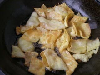 拔丝鸡蛋怎么做