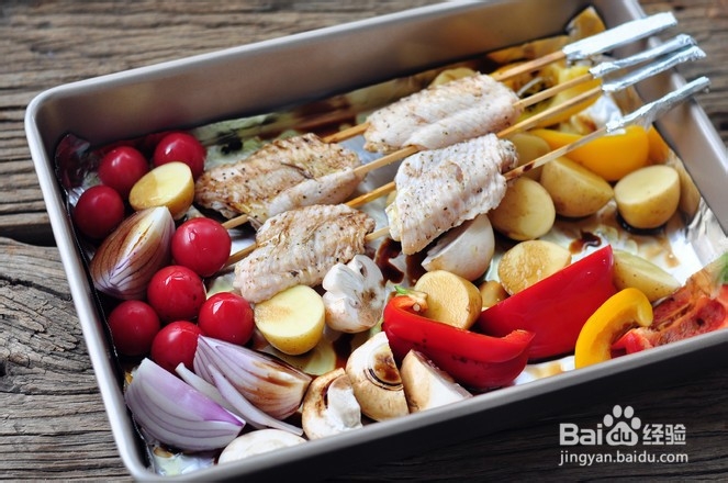 教你做黑椒鸡翅烤蔬菜