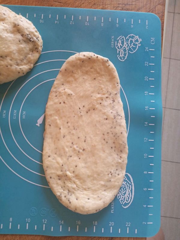波兰种奇亚籽燕麦吐司