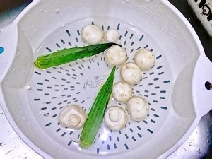 怎么做小米牛排卷