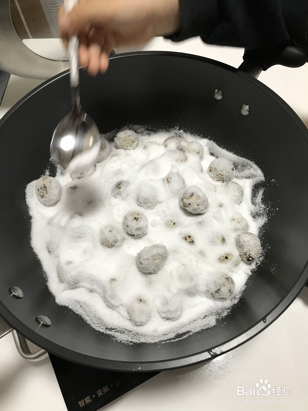 怎么吃都不腻的盐焗鹌鹑蛋