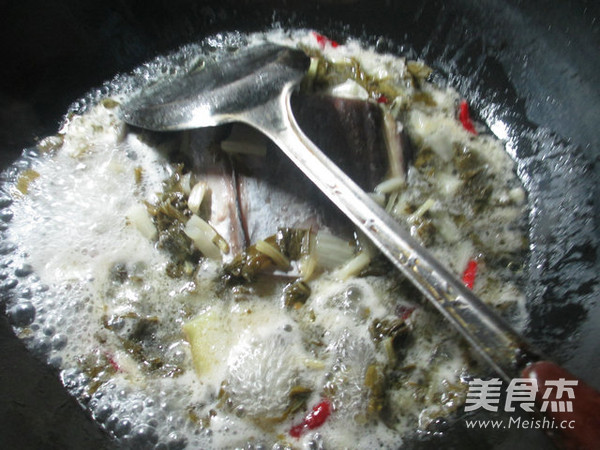 腌白菜煮鳗鱼