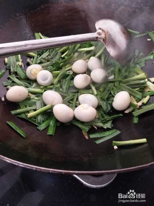 怎样做鹌鹑蛋炒韭菜？