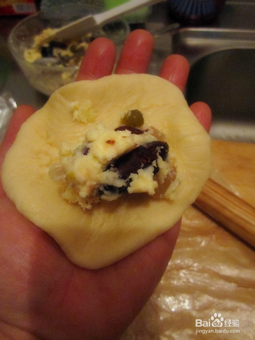 【芝士蜜豆包】