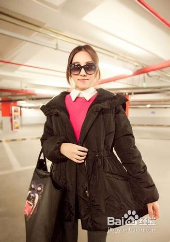 厚外套如何穿起来更时尚