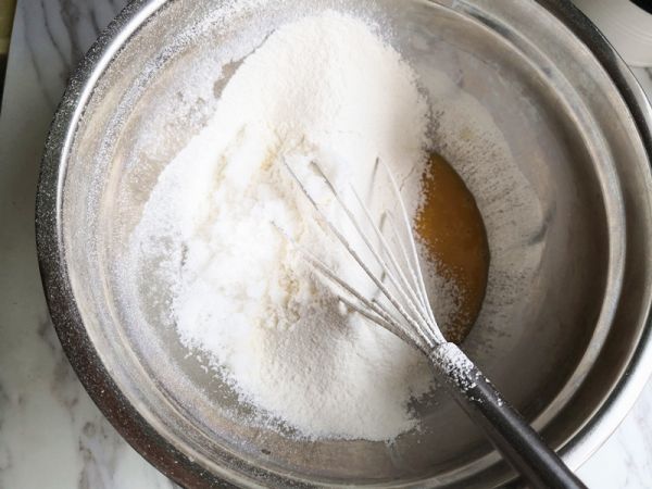 渐变可可千层蛋糕