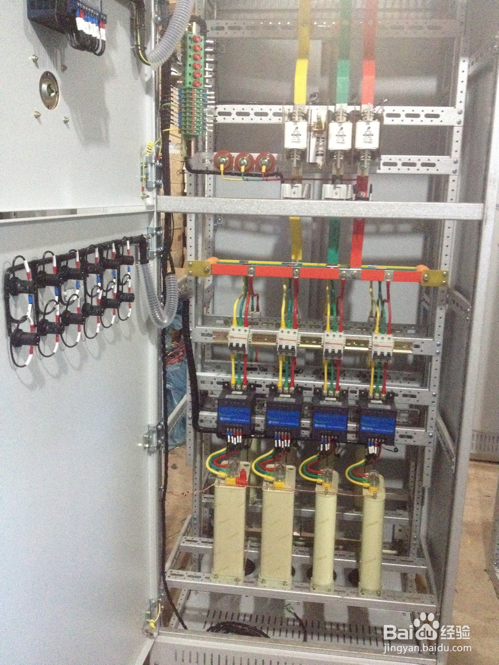 安装采用复合开关投切的低压无功补偿装置